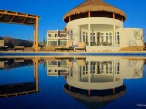 Casa Tara Retreat, Home of Nomad Kitesurf